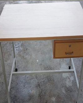 Teacher Table Top made of Sheesham